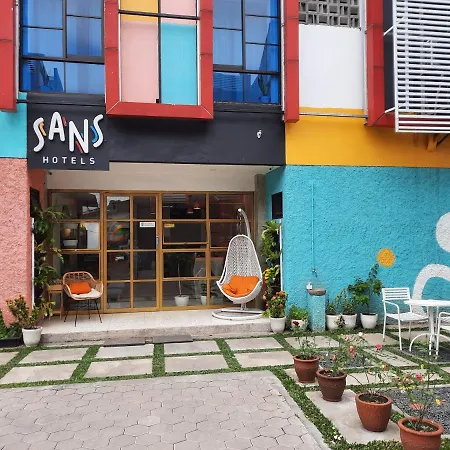 Sans Hotel Andalucia Pasteur Bandung